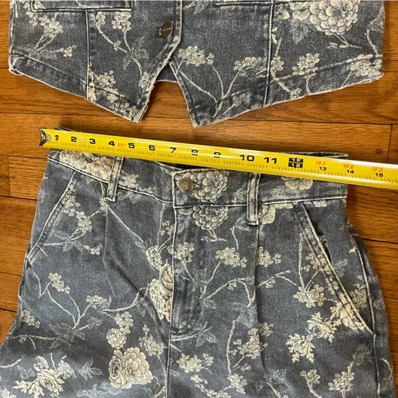 Pilcro Anthropologie The Leon Double Hem High Rise Wide Leg Jeans Denim Vest Set - Picture 10 of 17